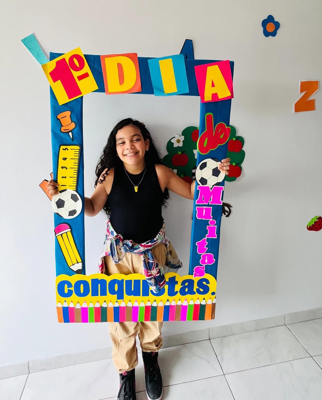 Retrato de criança sorrindo na Creche Escola Florescer - Imagem 1