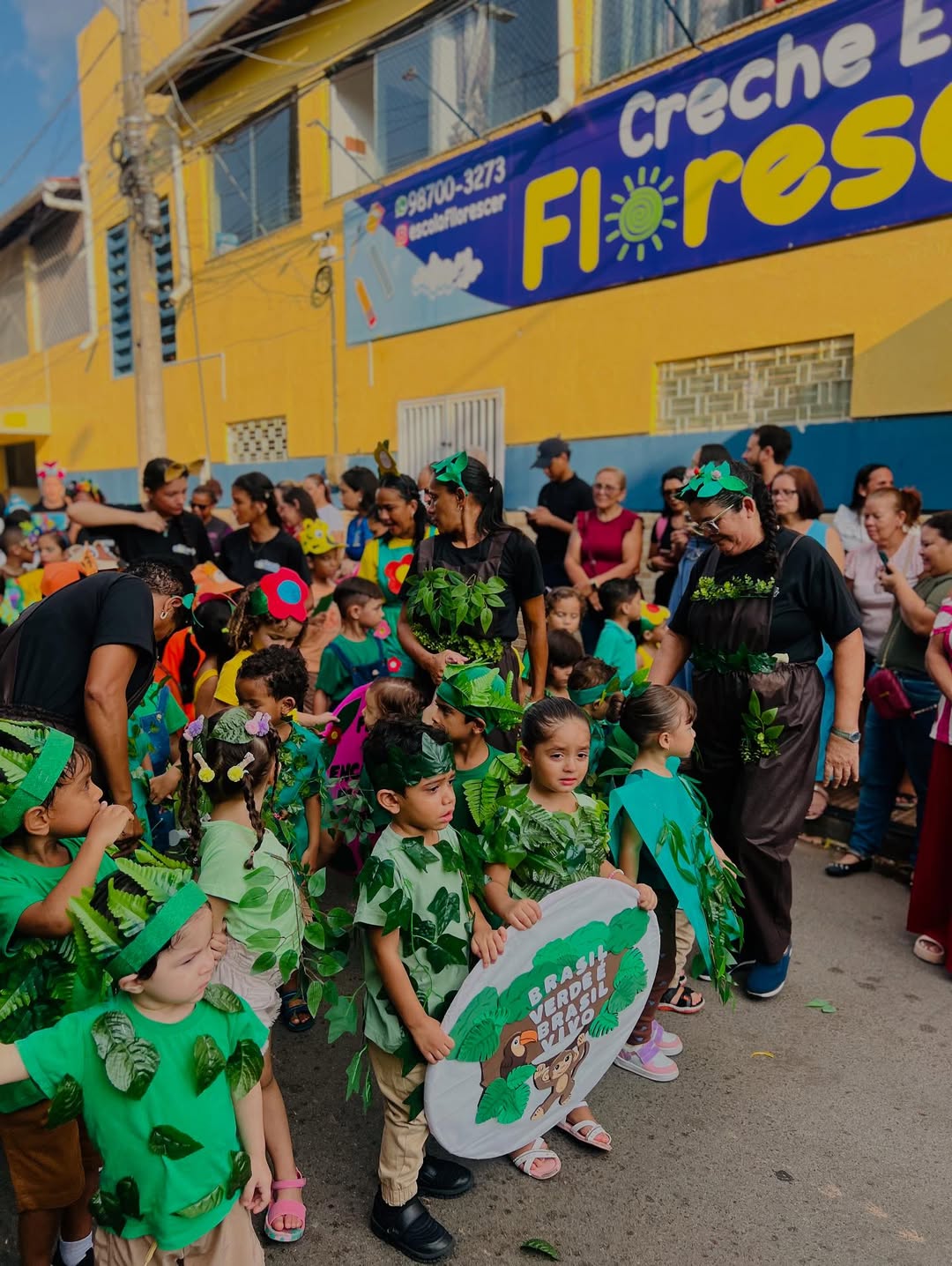 Alunos participando de evento na escola - Imagem 89