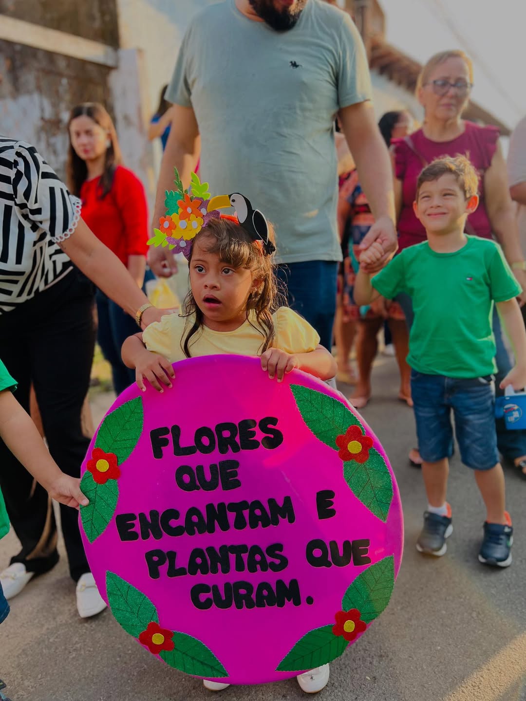 Detalhes da ornamentação de um evento escolar - Imagem 108