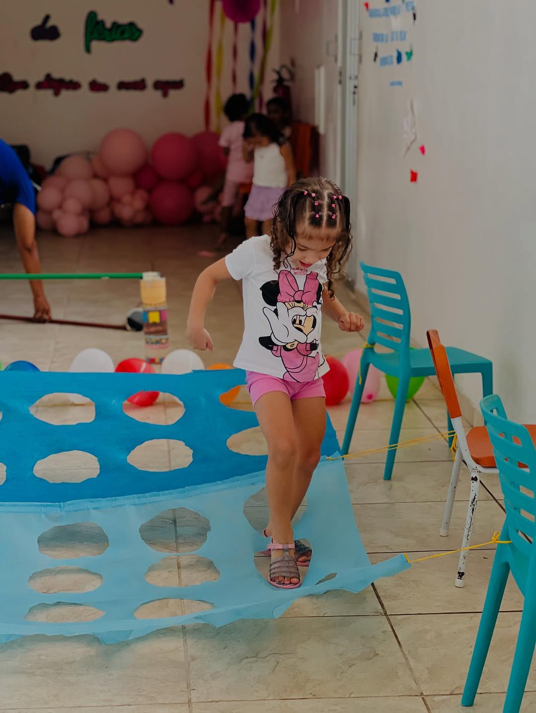 Atividade com música e movimento na creche - Imagem 14
