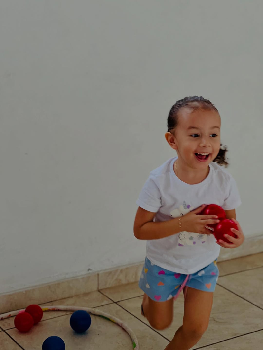 Crianças aprendendo bons hábitos alimentares - Imagem 40